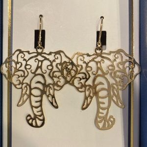 NIB - Elephant earrings